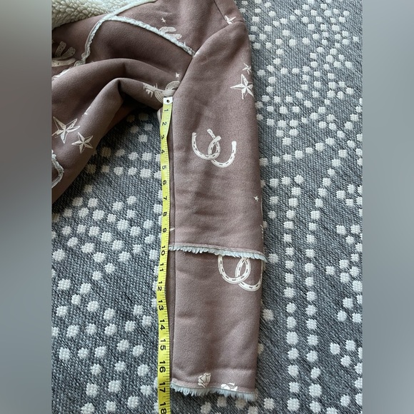 IDYLLWIND Miranda Lambert Medium Faux Suede Sherpa Cactus Horseshoe Western Coat - Picture 13 of 13